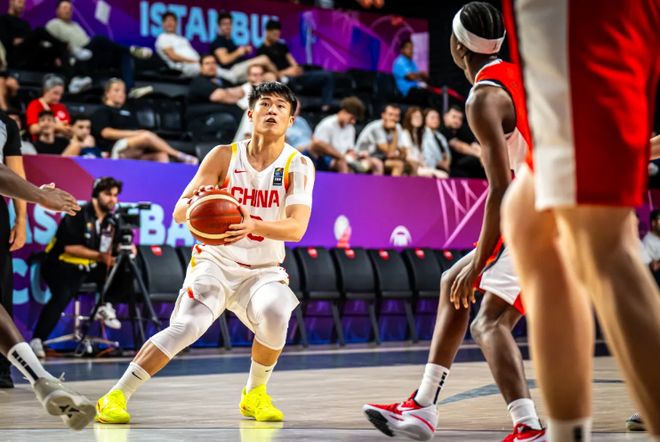 攻防碾压稳拿一分!王艺迪3-0零封朴佳贤